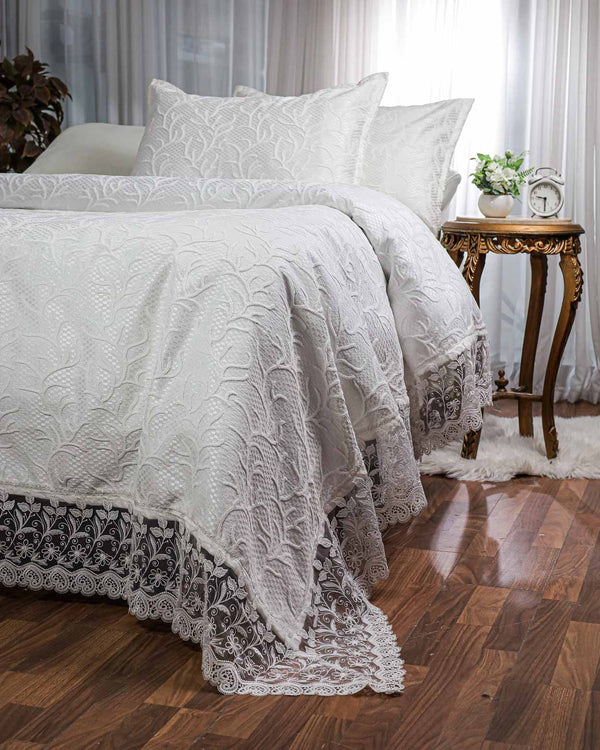 Elegant Wedding Bedspread